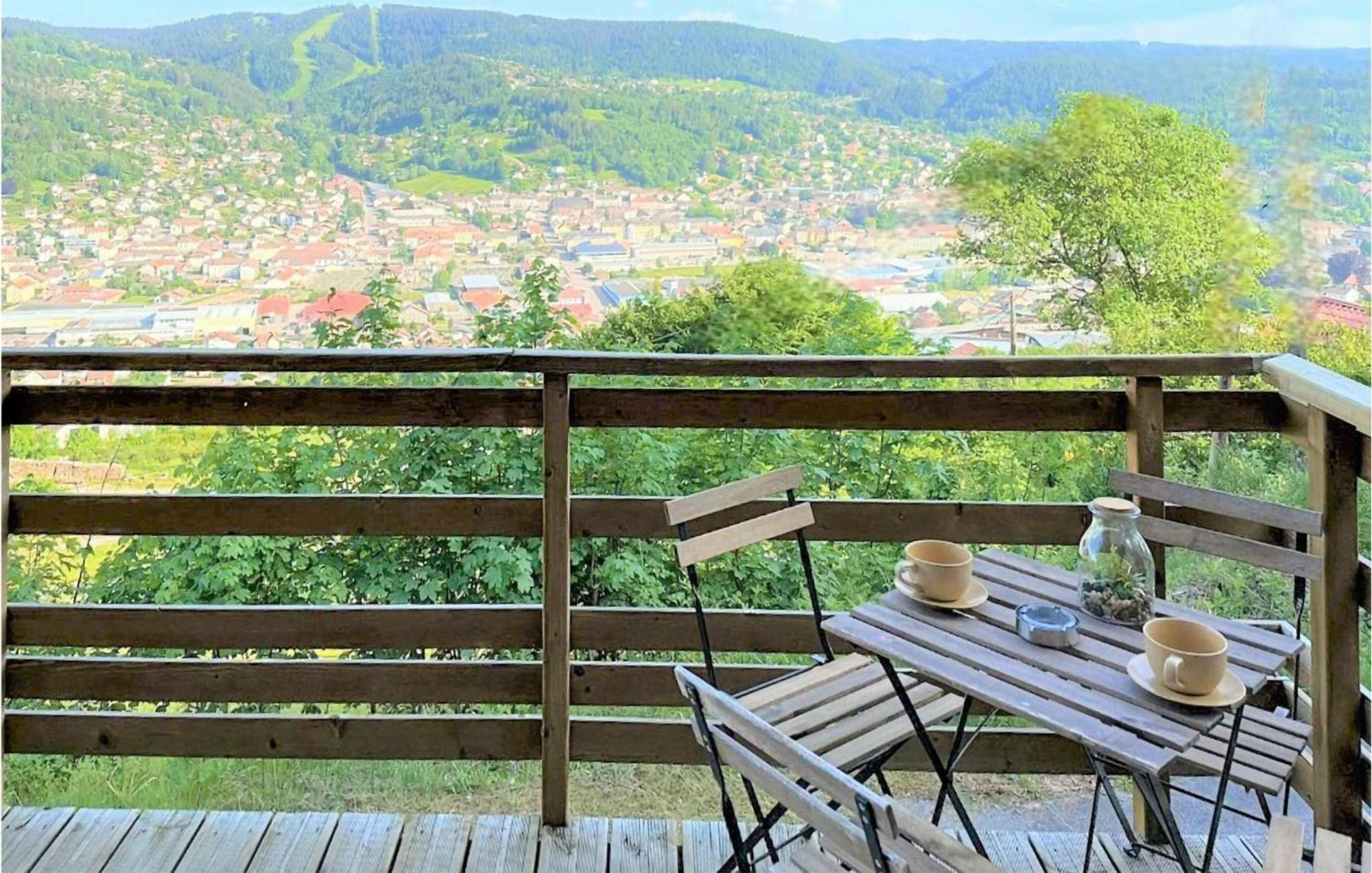 Gorgeous Apartment In Gerardmer With Kitchen Buitenkant foto